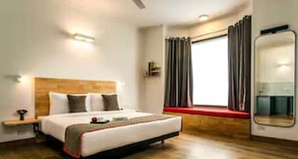 Collection O Zero Mile Patna