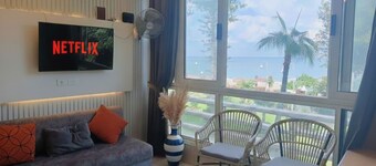 Elegance and comfort in Alexandria with a sea view