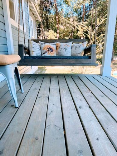 The Honeycomb Haven - 1 Mile to Downtown Thomasville