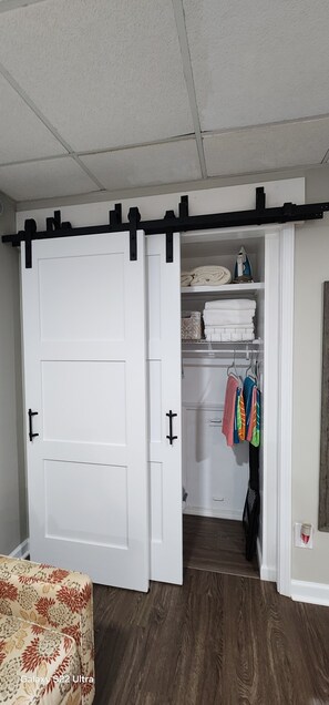 Interior - Beautiful studio, cozy and quiet. (Acworth)