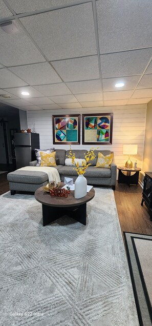 Smart TV - Beautiful studio, cozy and quiet. (Acworth)