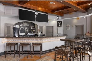 Bar (on property) - Last Minute 01/15 - 01/18 near Disney - 1 Bedroom Deluxe in Wyndham Bonnet Creek (Lake Buena Vista)