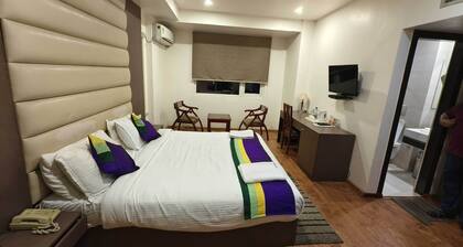 Townhouse Oak Rynjah Market