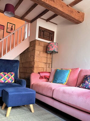 Una Smart TV, una chimenea