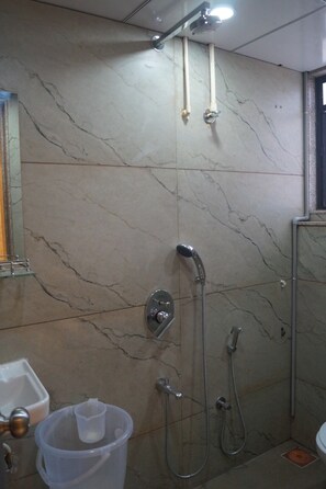 Deluxe Double Room, Non Smoking, City View | Bathroom | Shower, slippers, towels, soap - Solasta Stays (Pune)