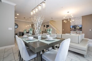 Dining - Storey Lake 5BR Townhome w/ Pool – 8mi to Disney (Kissimmee)