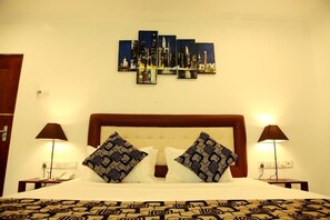 Deluxe Double Room, Balcony | Desk, iron/ironing board, free WiFi - Oreeka Beach Resort (Negombo)