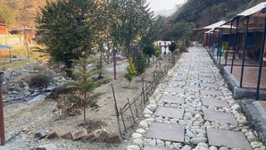 Unclassified image, 5 of 30, button - Aquatic resort (Chakrata)