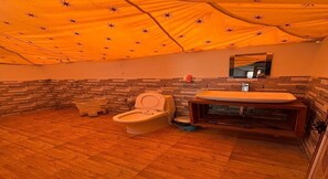 Single Room, Balcony, Mountain View | Bathroom | Shower, towels, soap, shampoo - Aquatic resort (Chakrata)