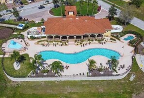 Exterior - Lake view resort Villa (Poinciana)