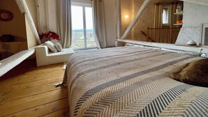 2 bedrooms, iron/ironing board, WiFi, bed sheets - Charming country house near Lake Leman (Lully)