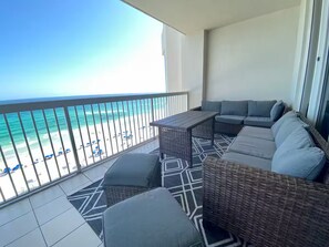 Property grounds - Luxury ON BEACH Condo with great pool too (Destin)