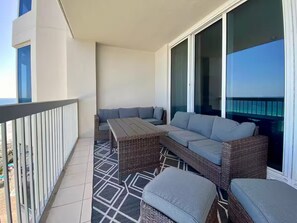 Property grounds - Luxury ON BEACH Condo with great pool too (Destin)
