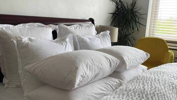 Shared Dormitory, 1 Bedroom, Smoking, Patio | 1 bedroom