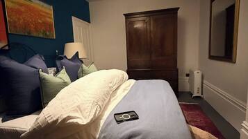 Shared Dormitory, 1 Bedroom, Smoking, Patio | 1 bedroom