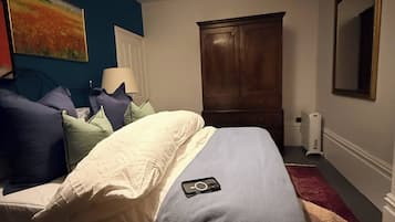 Shared Dormitory, 1 Bedroom, Smoking, Patio | 1 bedroom