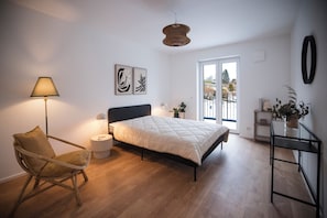 2 camere, una scrivania, Wi-Fi, lenzuola