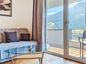 TV - Glück auf by Interhome (Mittersill)