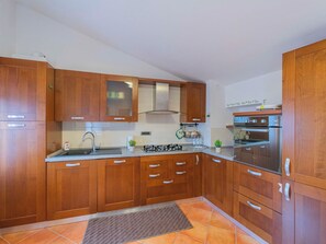 Fridge, microwave, oven, dishwasher - A Cà di Fratti by Interhome (Casarza Ligure)