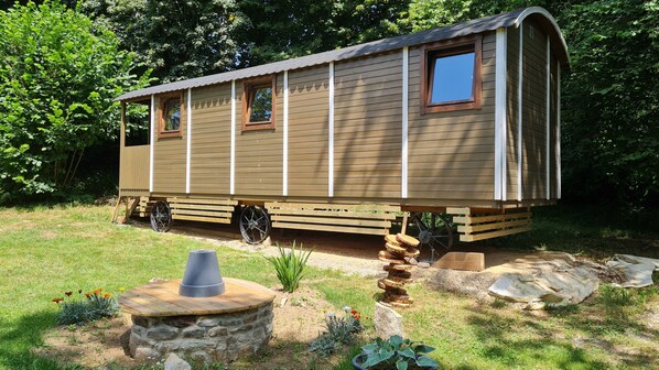 Exterior - Wellness break in a caravan - Nordic sauna & cold bath, nature and calm (Locunolé)
