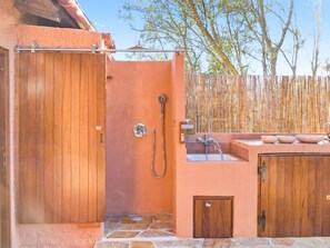 Property grounds - La Quercia by Interhome (Porto Istana)
