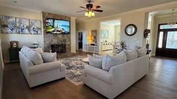 TV, fireplace, computer monitors