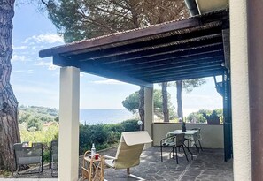 Outdoor dining - Villetta Verde 1 by Interhome (Capoliveri)