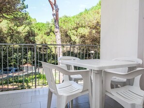 Outdoor dining - Adriana Salici by Interhome (Rosolina Mare)