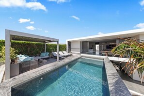 Outdoor pool - Villa Royale design villa with private pool, gym and gameroom (Jan Thiel)