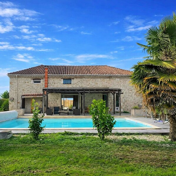 Pool - Quiet self-catering cottage - 2 bedrooms, 4 pers - Eauze - Dogs welcome (Eauze)