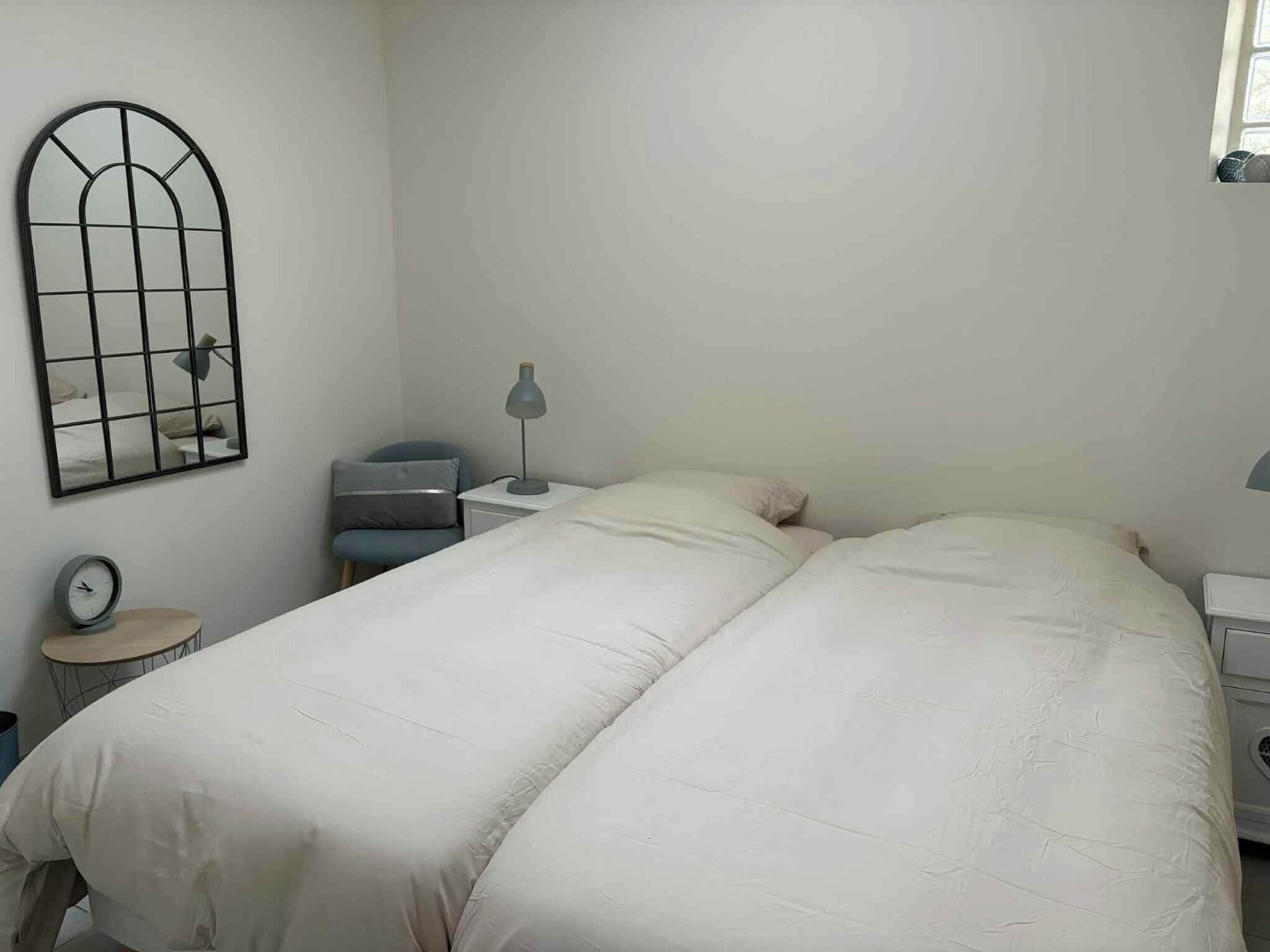 2 chambres, fer et planche à repasser, accès Internet, draps fournis