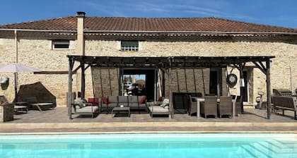 Le Jardin d'Elusa - Gîte Le Chai (**** 4 stars)