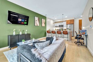 Fernseher, Arbeitsbereiche