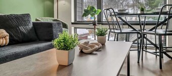 Little Italy & CWRU w King BedGymParkingWD