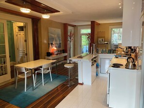 Private kitchen - Extraordinary & Historic Penthouse. Great location for 2026 NFL Draft (Pittsburgh)