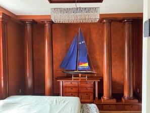 1 bedroom, WiFi, bed sheets - Extraordinary & Historic Penthouse. Great location for 2026 NFL Draft (Pittsburgh)
