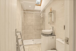 Bathroom - Teddy`s Cottage - North East Escapes (Beamish)