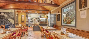 Roxy`s Cottage - North East Escapes