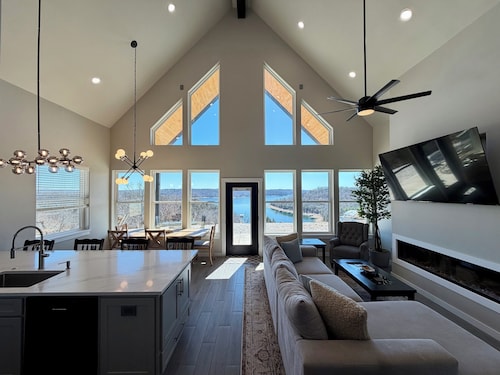 Brand-New Beaver Lake Cabin - Lake Views - Fire Pit - Sleeps Up To 9