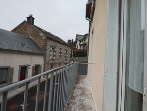 Property grounds - Charming apartment for 2 in the heart of the Sancy Massif (La Bourboule)