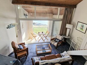 TV - Sea view apartment with private parking in Arzon (Arzon)
