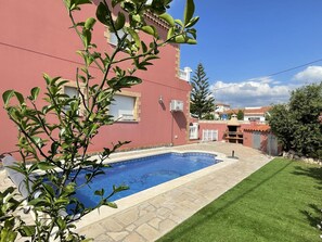 Pool - Townhouse in Miami Platja with Private Pool (Miami Playa)