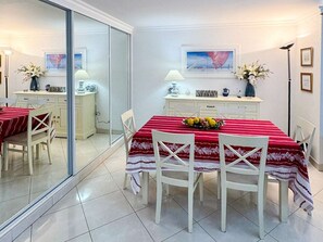 Dining - Beautiful central apartment with balcony and parking in Stella Plage (Cucq)