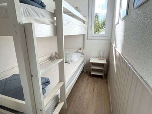 1 bedroom - Semi-detached T2 villa with air conditioning, pool and parking, pine forest view (Cap d'Agde)