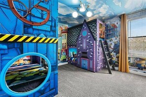 Children's area - Go!#09 CHAMPIONS GATE (Davenport)