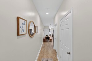 Interior - Near Downtown - Beville Ave Retreat (Indianapolis)