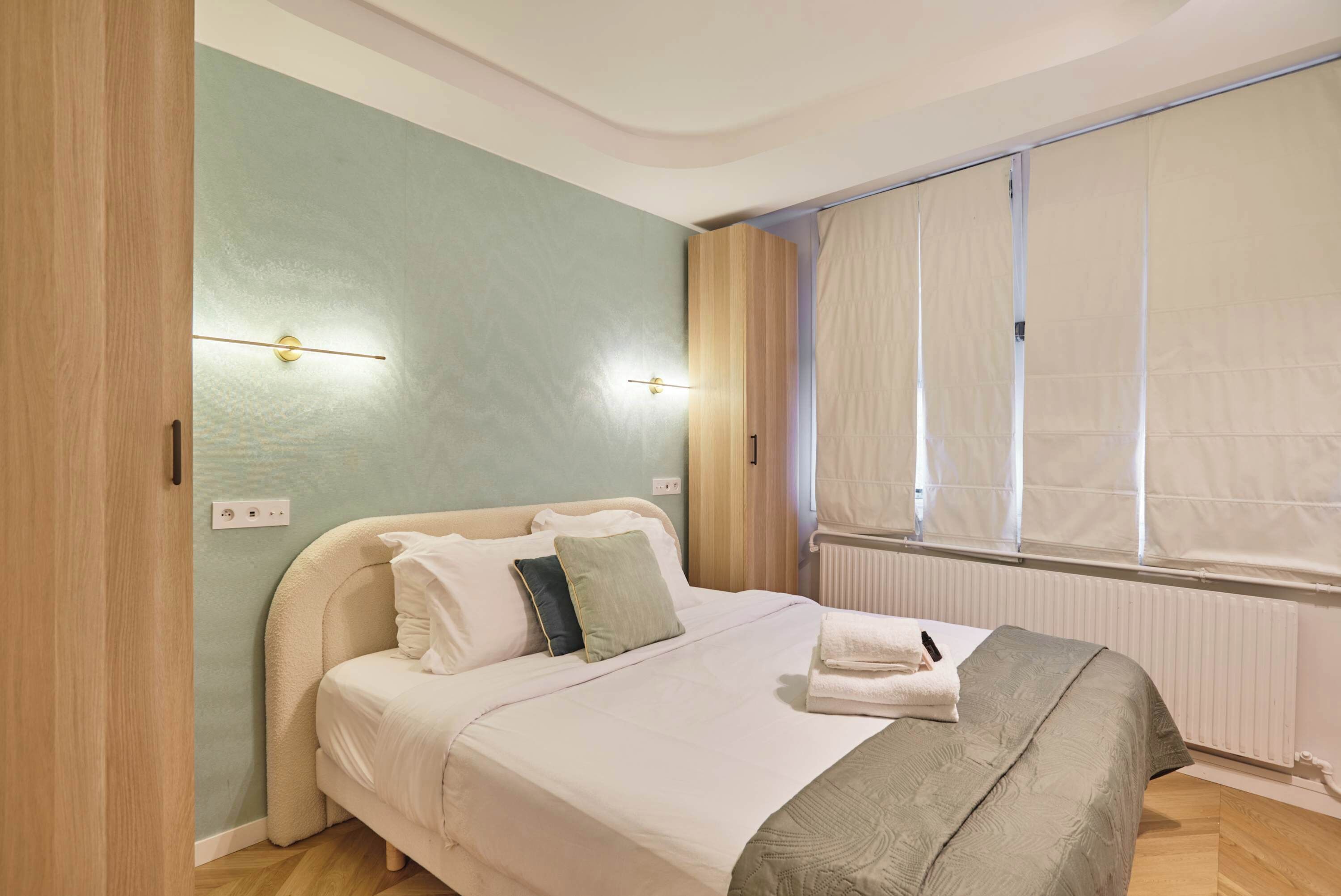 1 habitación, tabla de planchar con plancha, wifi y ropa de cama 