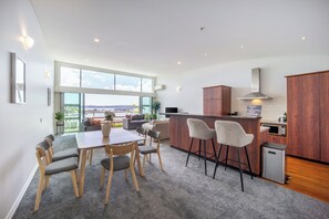 Interior - Harborfront Penthouse | Free Parking | Chill Vibes (Auckland)