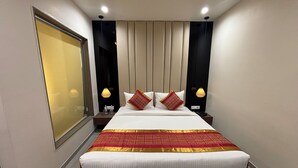 Deluxe Double Room, Hill View