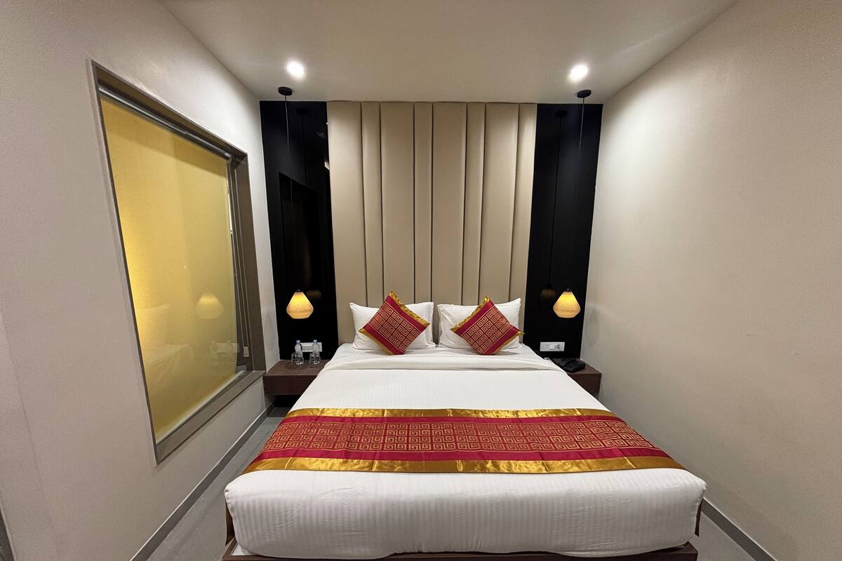 Deluxe Double Room, Hill View